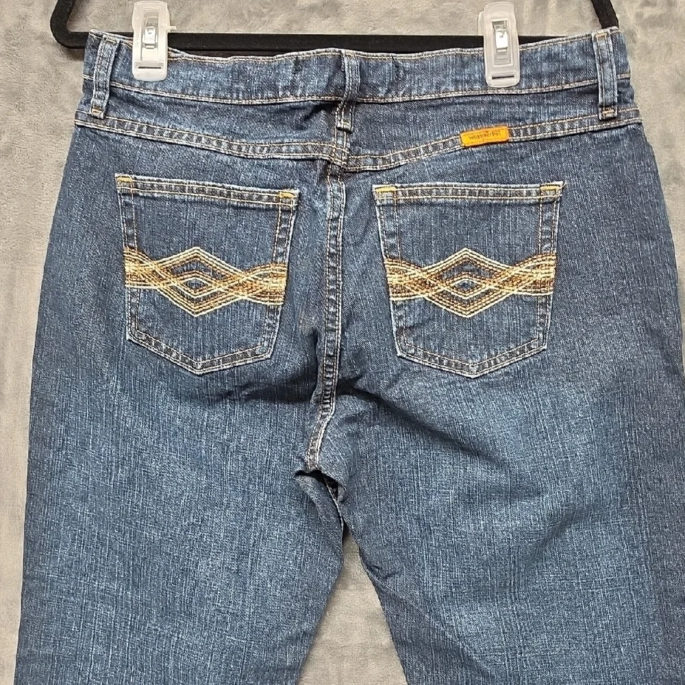 Wrangler Women's Flame Resistant  Blue Straight Leg Jeans sz 32